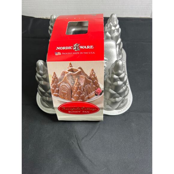 Nordic Fairytale Cottage  Cake Pan - Picture 2 of 8